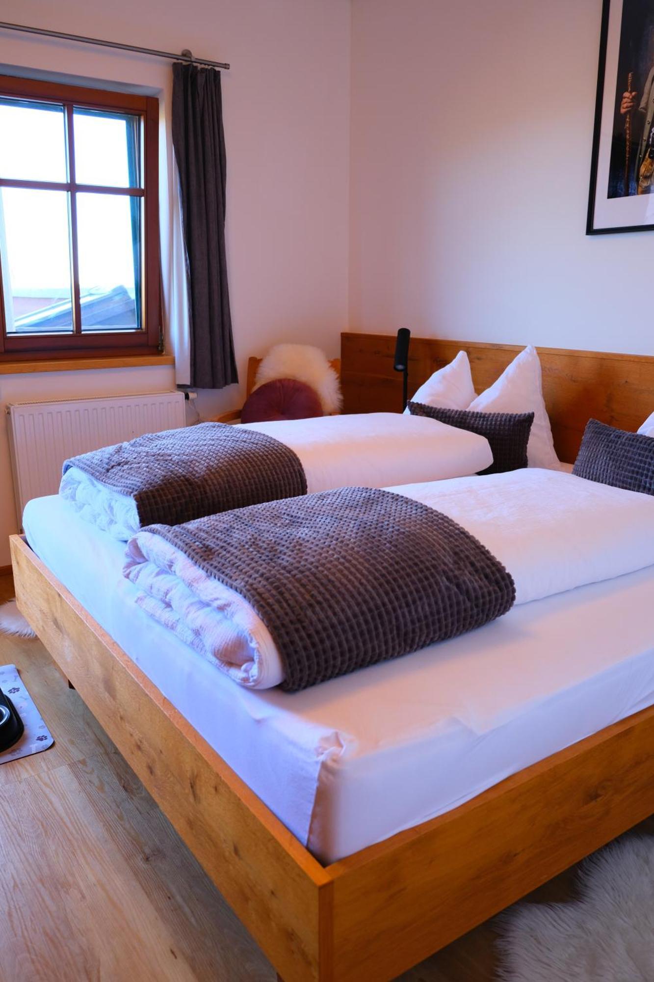 Gmundnerberghaus - Rooms Altmuenster Room photo
